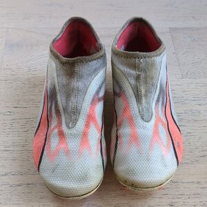 Puma Soccer Cleats Sz 3